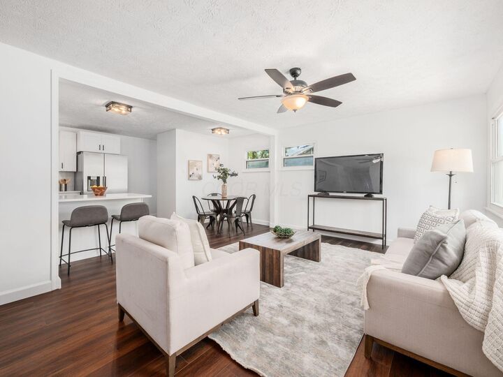 Property Photo: 5349 Dexter Avenue OH 43026