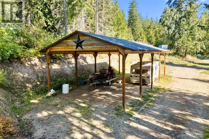Photo de la propriété:  857 Grandview Bench Road  BC V1E 2X8 