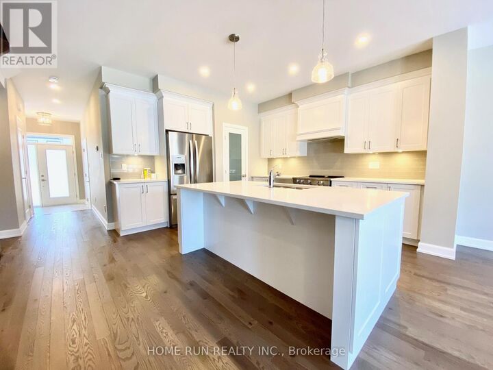 Property Photo:  26 Berryman Drive  ON K7C 0H6 