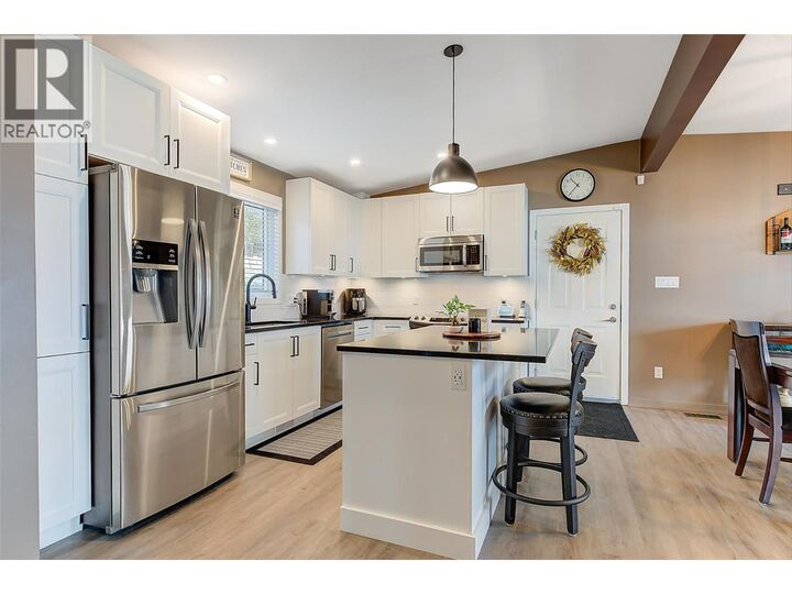 Property Photo: 4147 Ponderosa Drive BC V0H 1X5