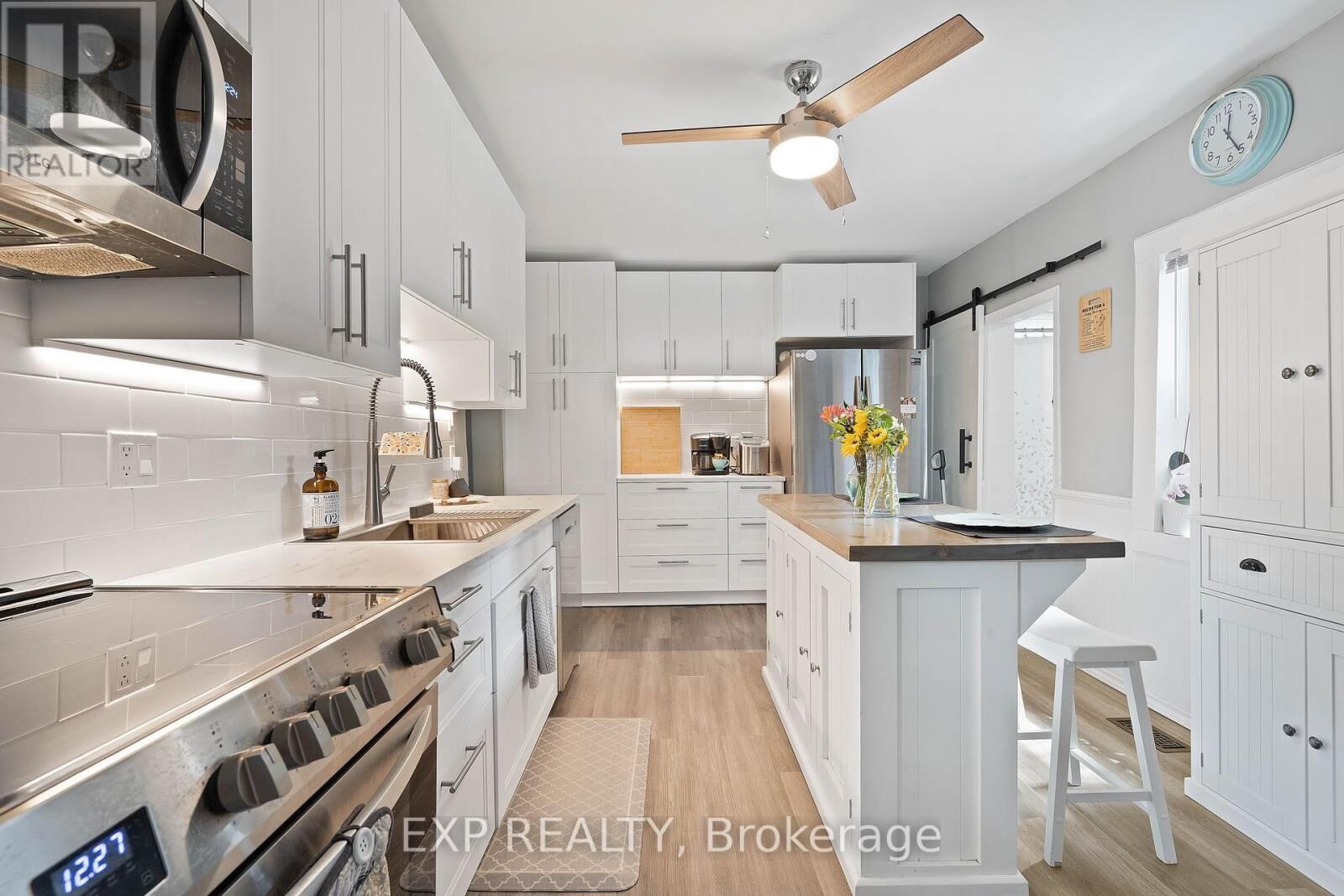 Property Photo:  166 Mehring Avenue  ON N0L 2P0 