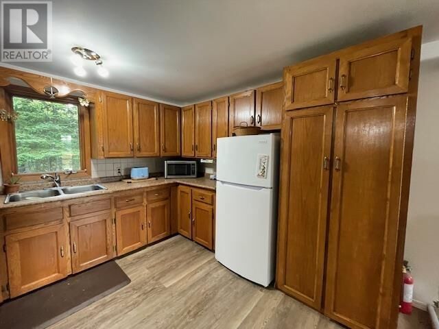 Property Photo:  2335 Richan Rd  ON P8N 3G2 