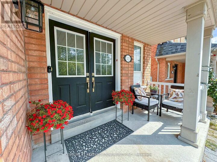 Property Photo: 325 Porte Road ON L1S 0A4