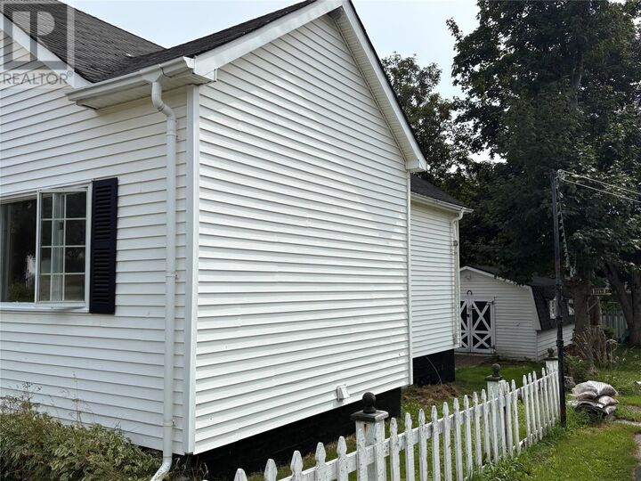Property Photo: 2 Pleasant Avenue NL A2N 1S1