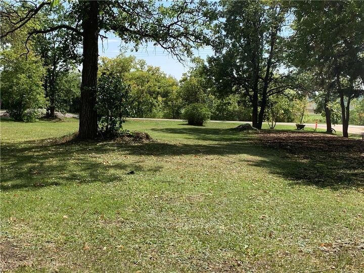 16 Annette Avenue  St Georges MB R0E 1V0 photo