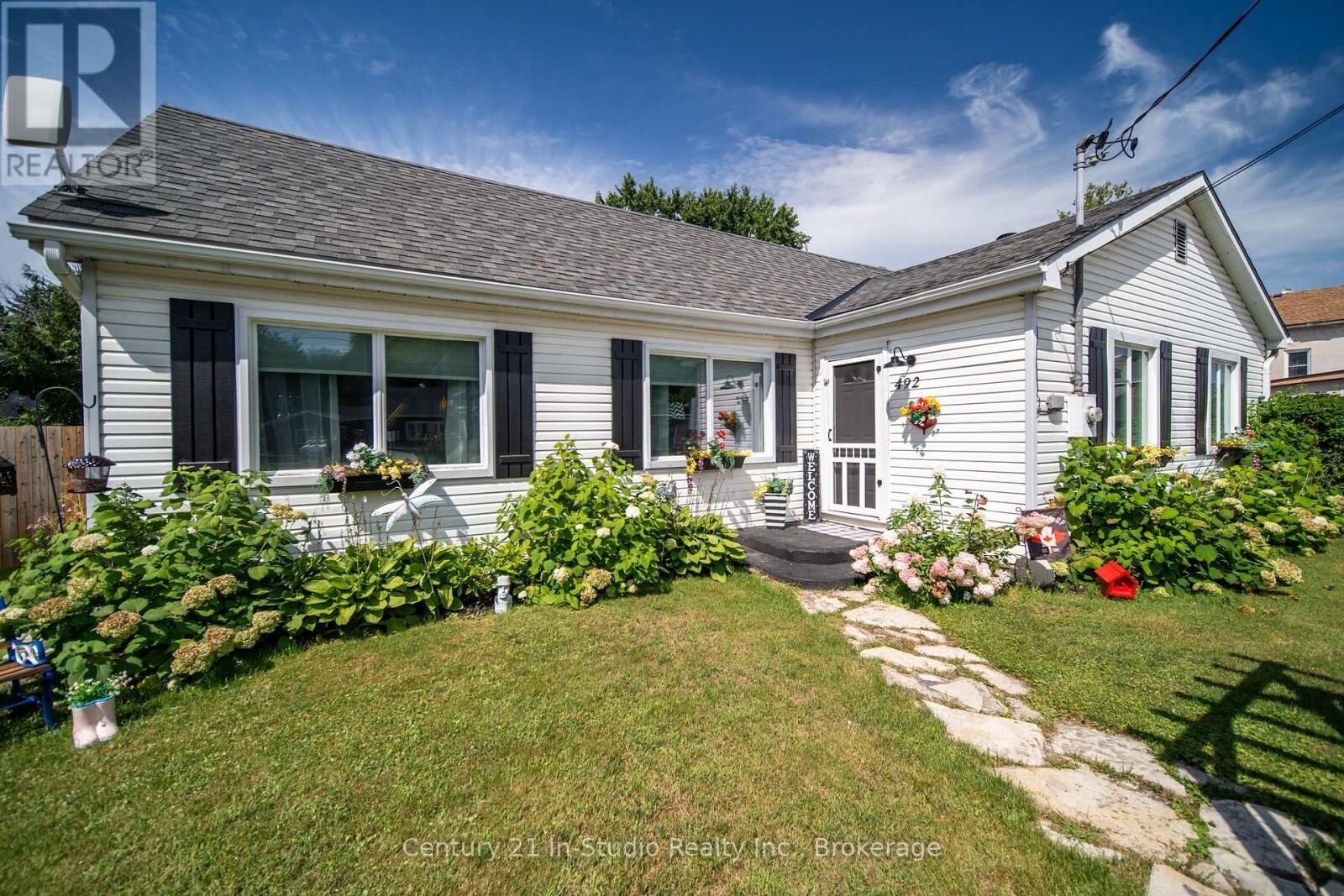 Property Photo: 492 Bruce Street ON N0H 1P0