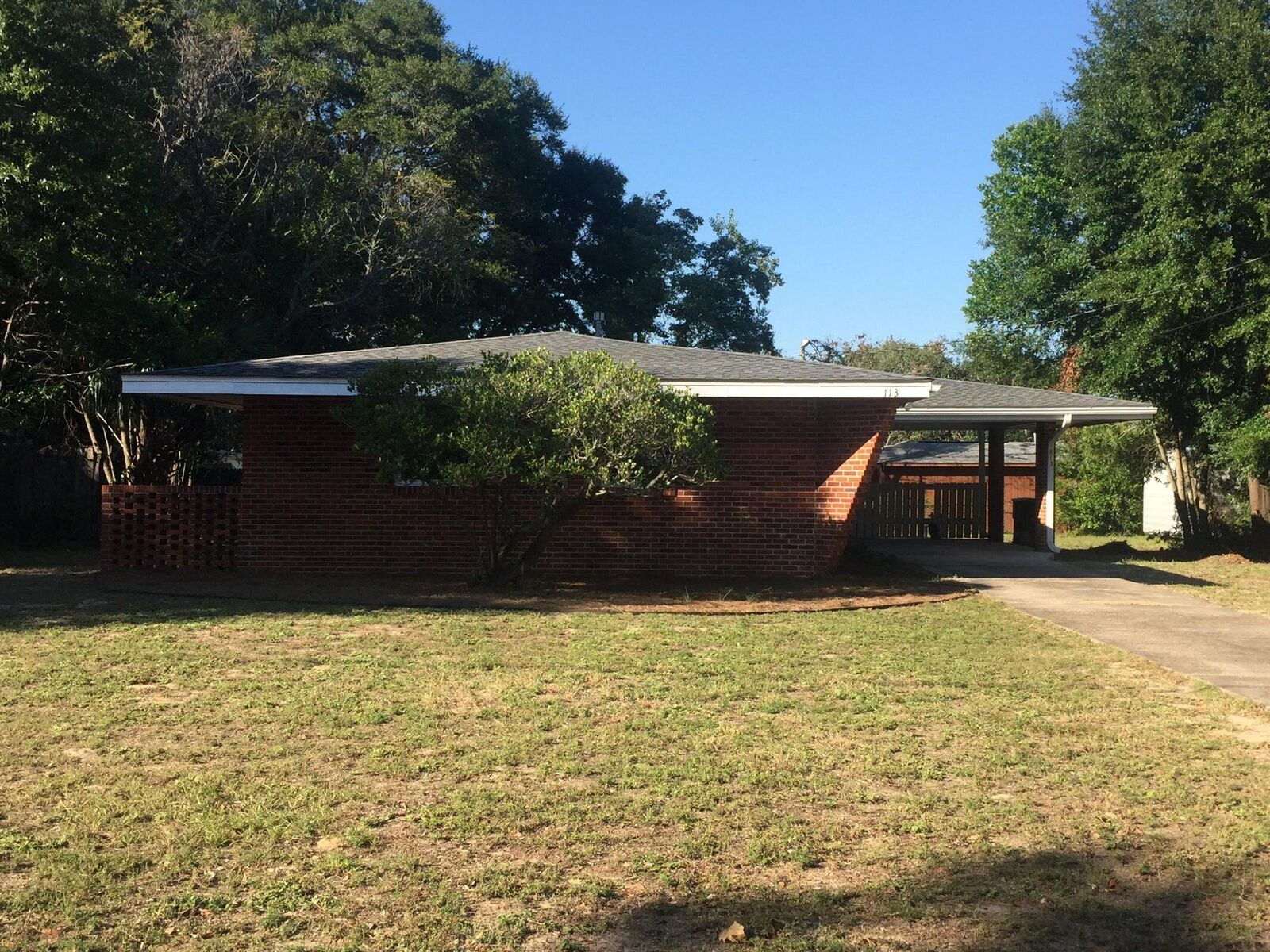 Property Photo: 113 NW Moriarty Street FL 32548