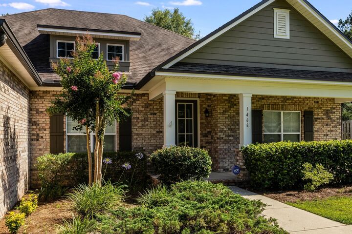 Property Photo: 1468 Mill Creek Drive FL 32531
