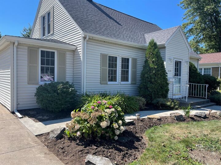Property Photo: 1010 Ardmore Avenue PA 16505