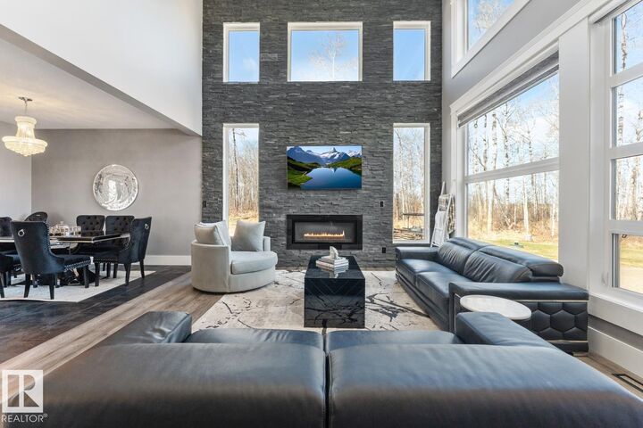Property Photo:  42324 Twp Rd 632  AB T9M 1P2 