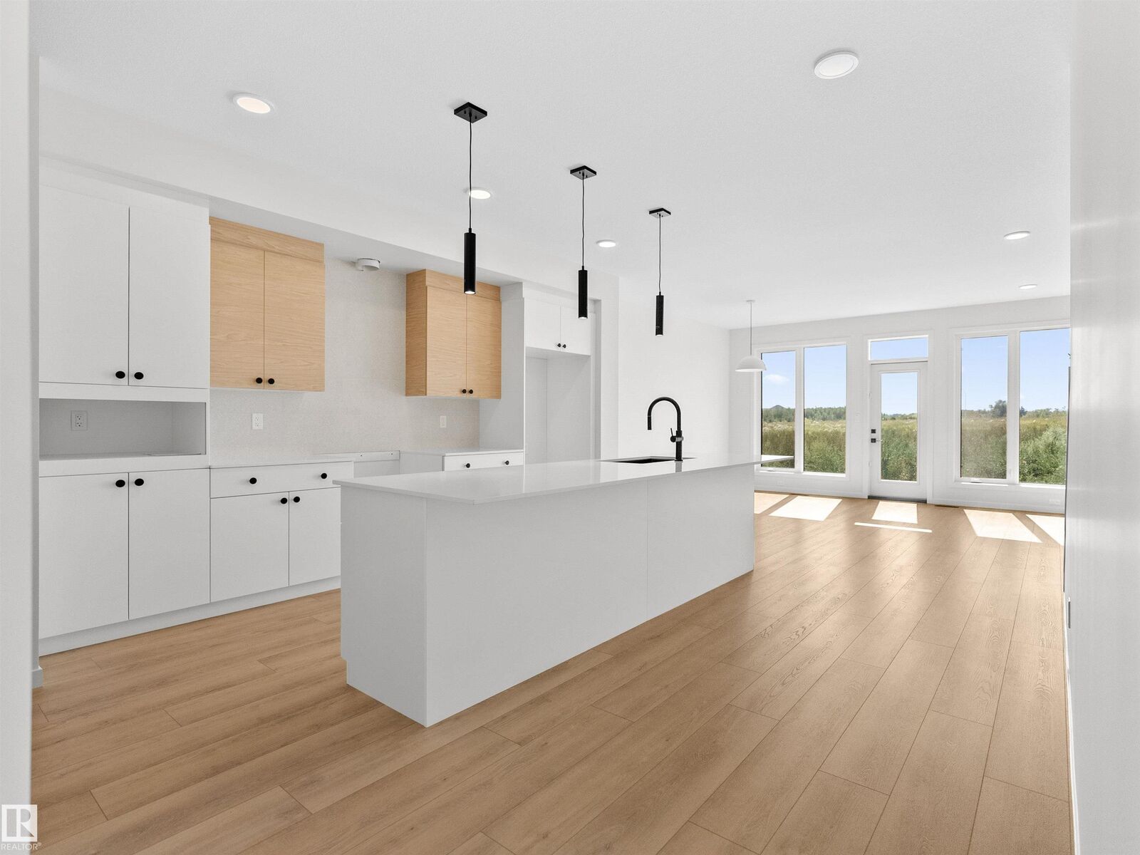 Property Photo: 22919 80 Avenue NW AB T5T 7Y1