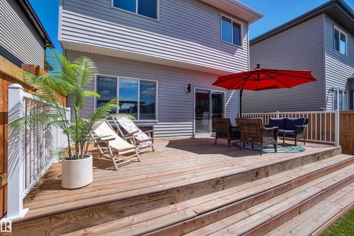 15847 22 Avenue SW  Edmonton AB T6W 4K9 photo