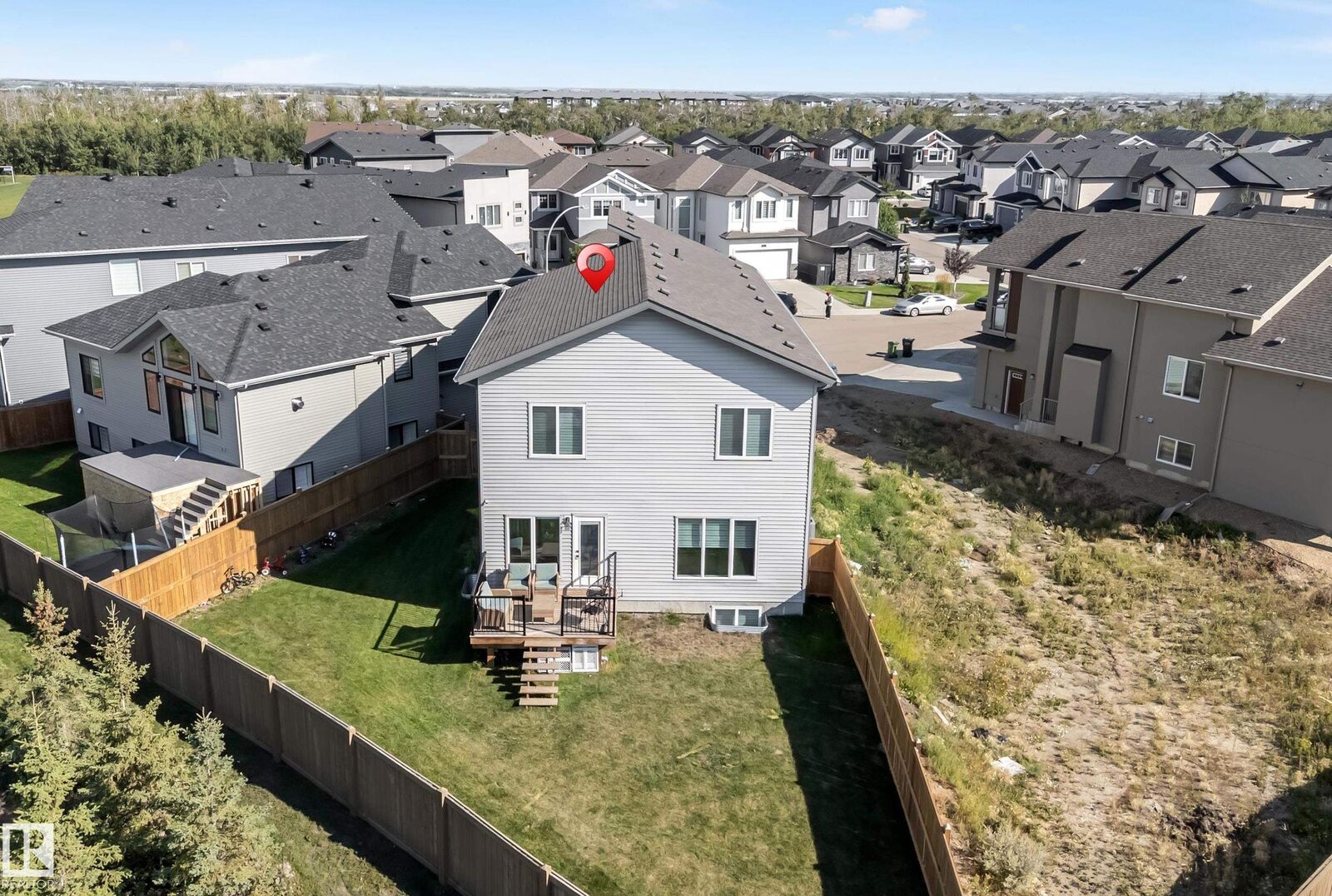 Property Photo: 6221 172A Avenue NW AB T5Y 3V5