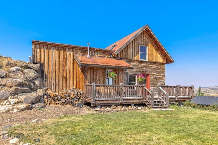 Property Photo: 309 E South Street MT 59755