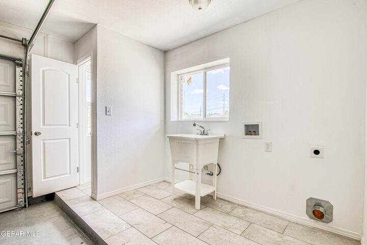 Property Photo:  11452 Jim Ferriell Drive  TX 79936 