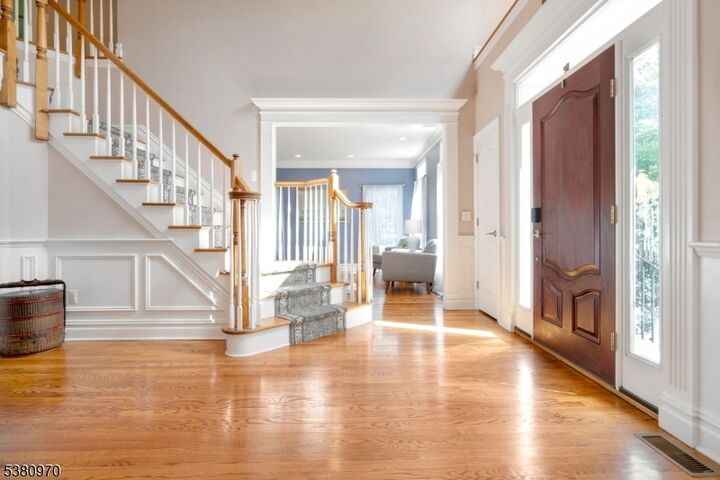 Property Photo: 4 Gideon Ct NJ 08822