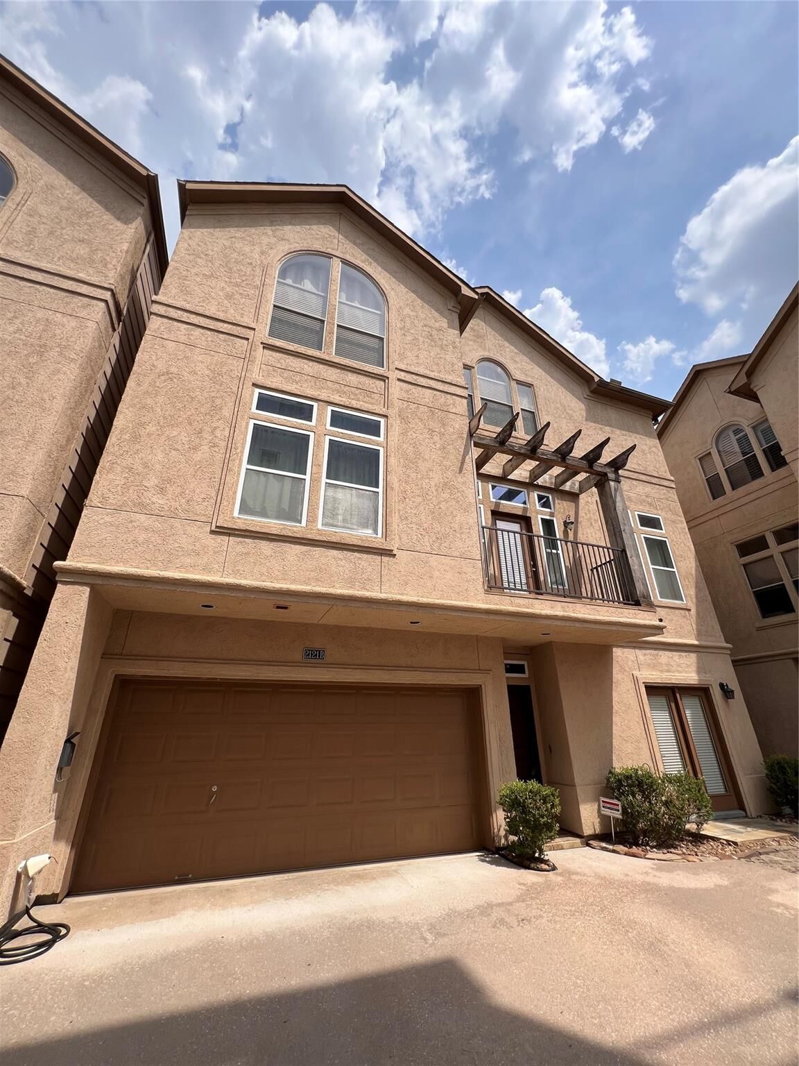 Property Photo: 2121 Harold Street B TX 77098