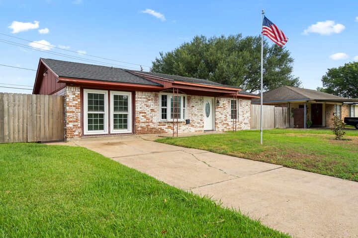 Property Photo:  9931 Southport Drive  TX 77089 