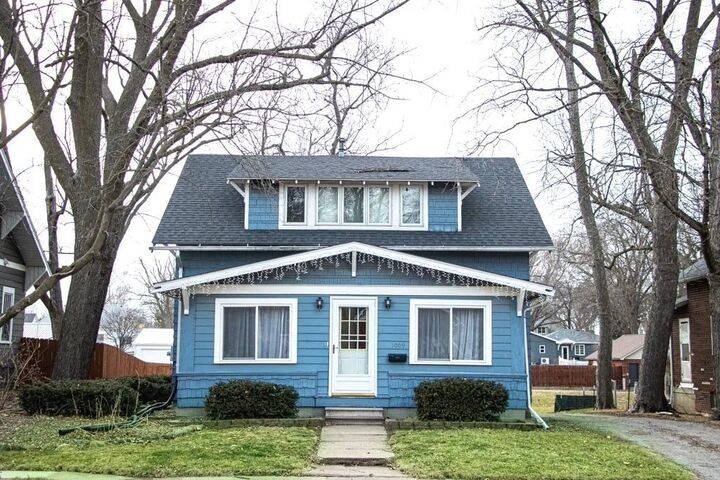 Property Photo:  1009 W 1st Street  IA 50219 