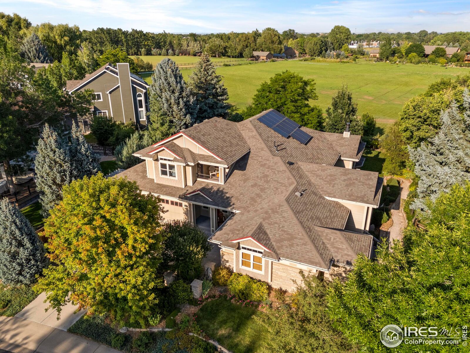 Property Photo: 4918 Hinsdale Dr CO 80526