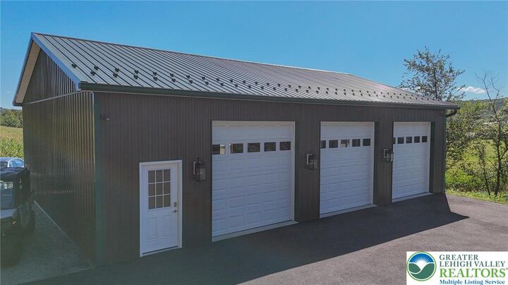 Property Photo: 411 Golf Road PA 18252