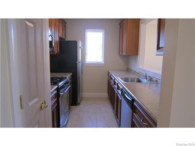 402 Tondo Circle  Harriman NY 10926 photo