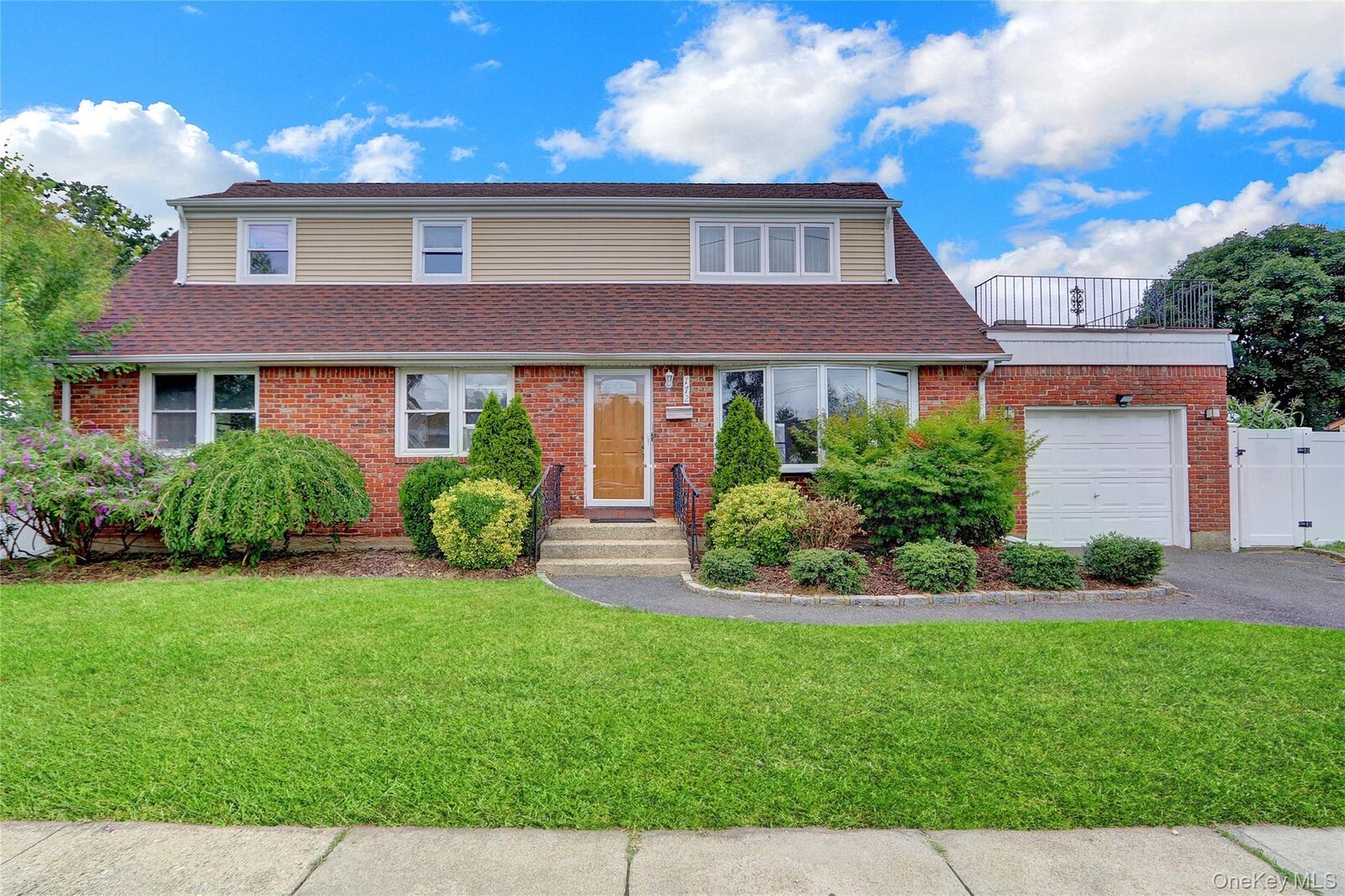 Property Photo:  172 2nd Street  NY 11801 