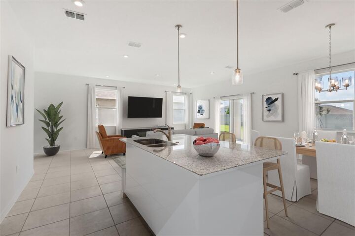 Property Photo: 5496 Meadow Walk Drive FL 33837