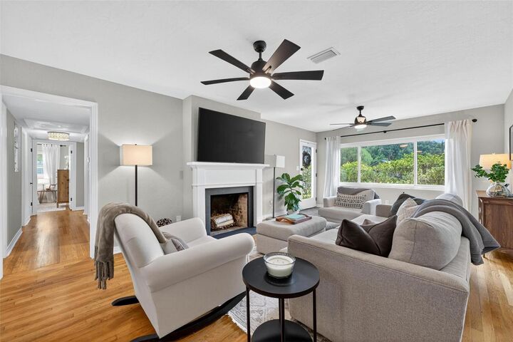 Property Photo: 3120 Hargill Drive FL 32806