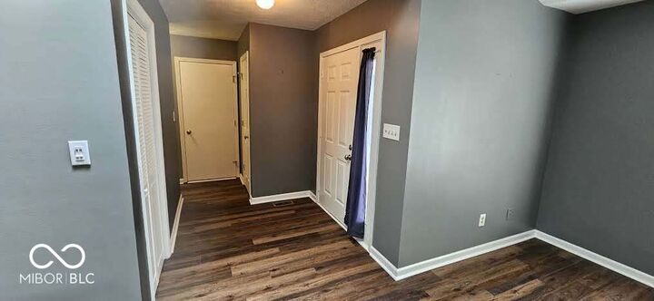 Property Photo:  850 Westridge N Drive  IN 46062 