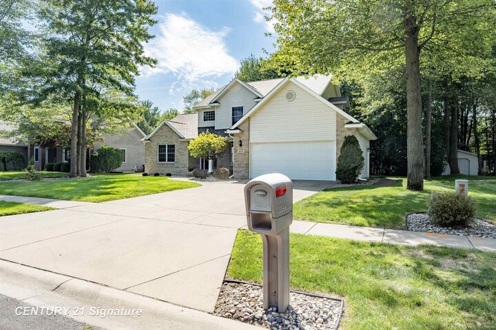 Property Photo: 2515 Hearthstone Circle MI 48642