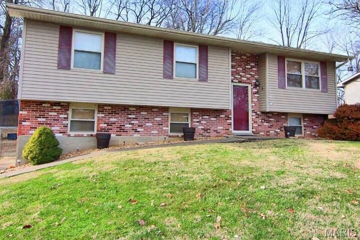 819 August Street  Jackson MO 63755 photo