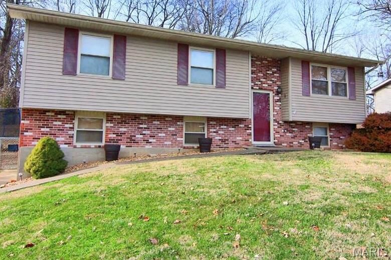 Property Photo: 819 August Street MO 63755
