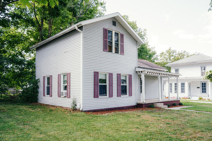 414 Grove Street  Hudson MI 49247 photo