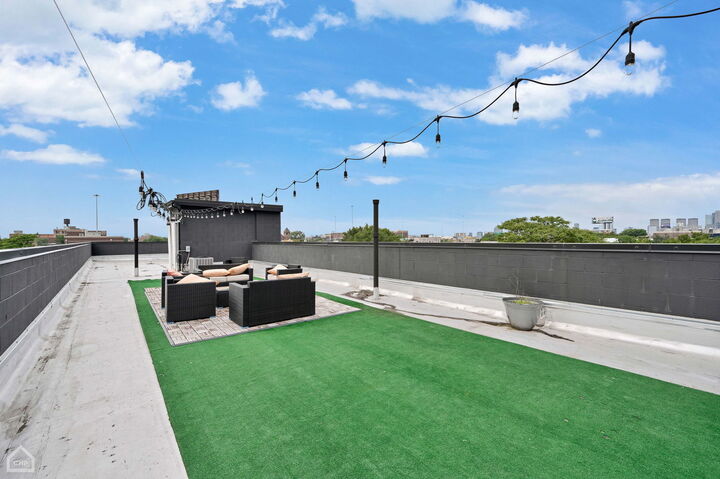 Property Photo: 1921 S Jefferson Street 1 IL 60616