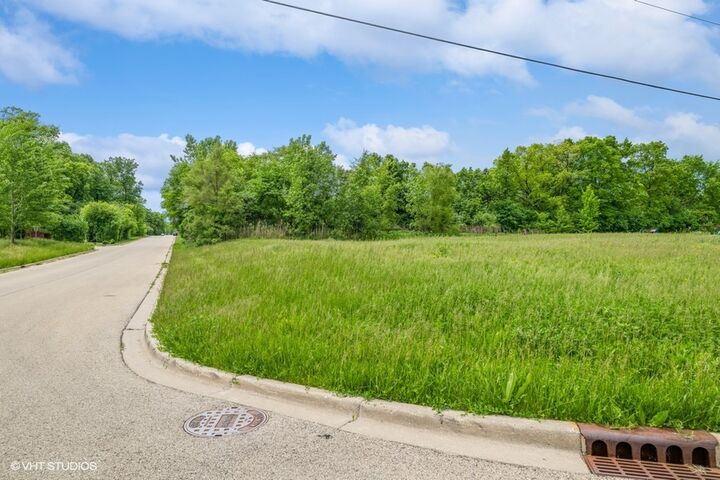 Property Photo:  4437-4495 W Kennedy Drive  IL 60031 
