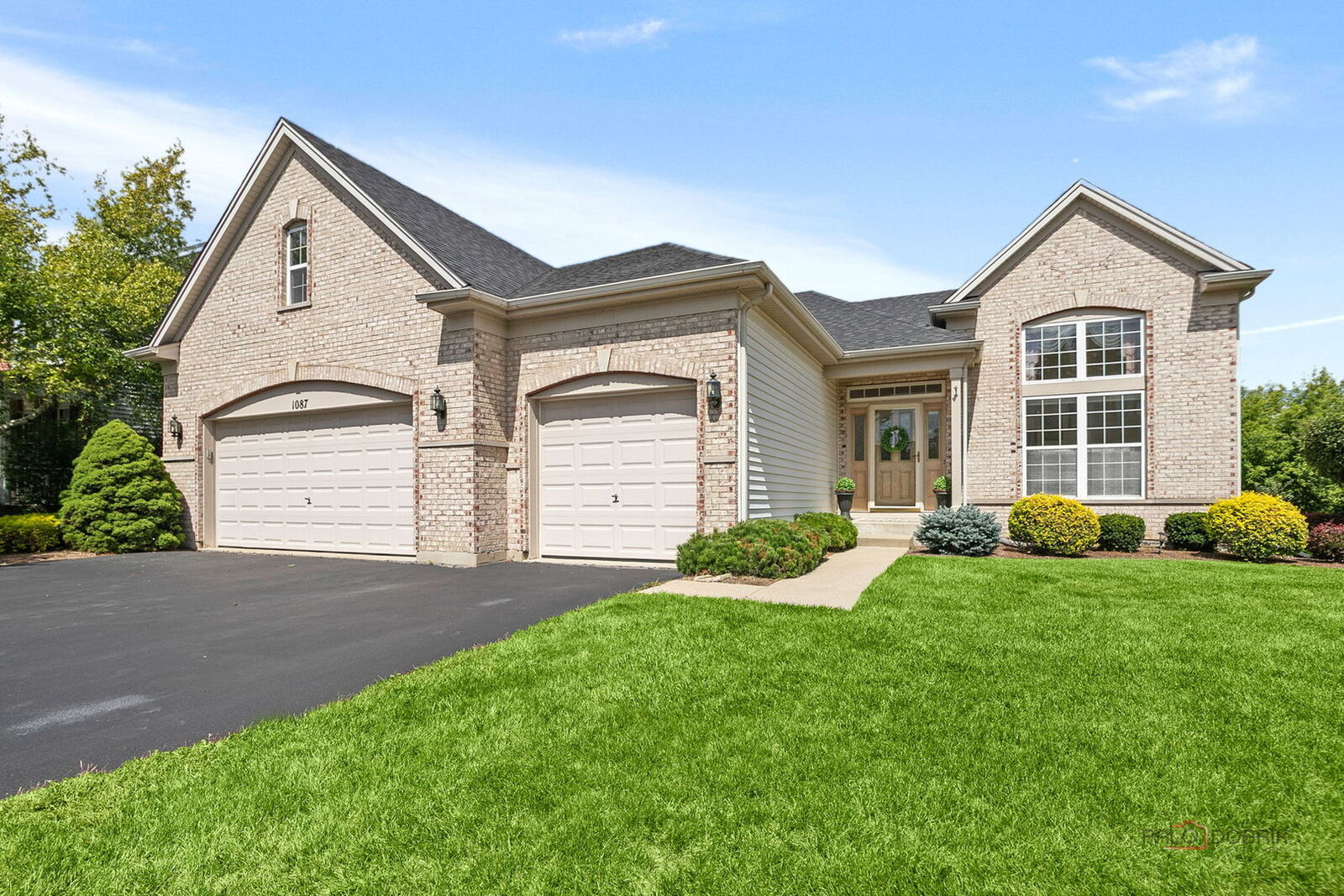 Property Photo: 1087 Waterview Circle IL 60002