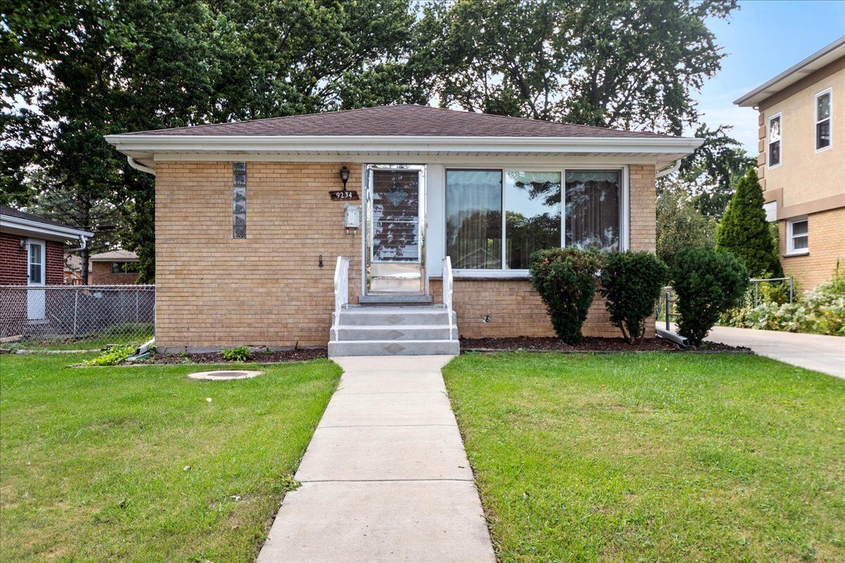 Property Photo:  9234 Central Avenue  IL 60053 