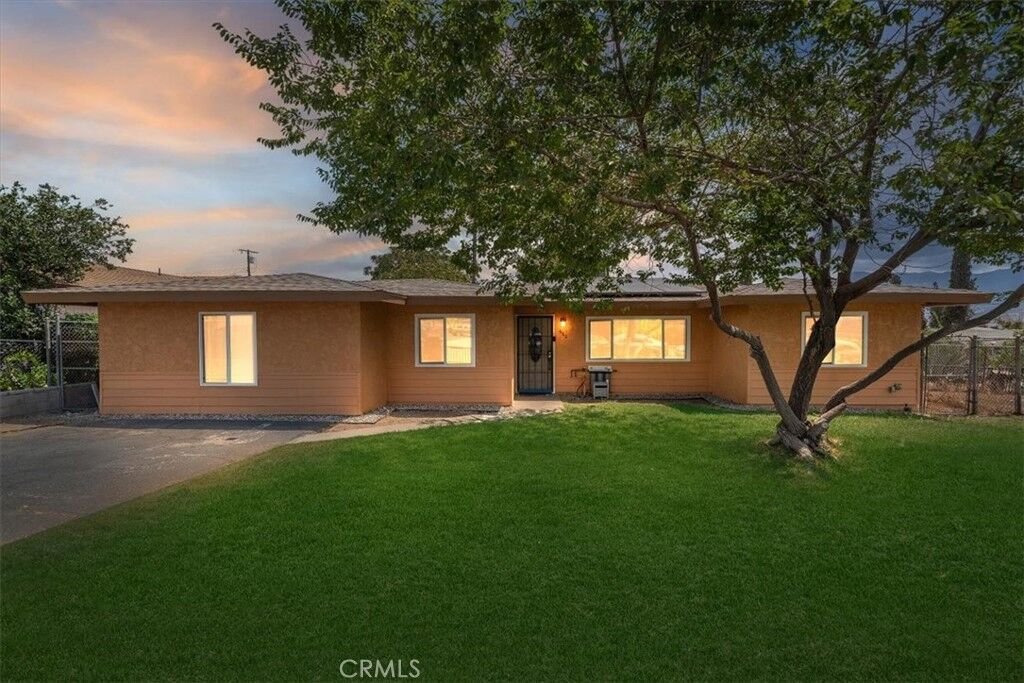 Property Photo: 660 N Florida Street CA 92220