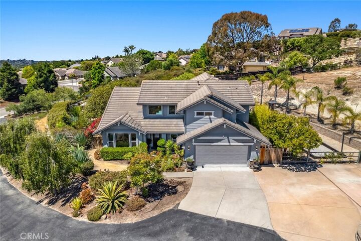 Property Photo:  609 Asilo Street  CA 93420 