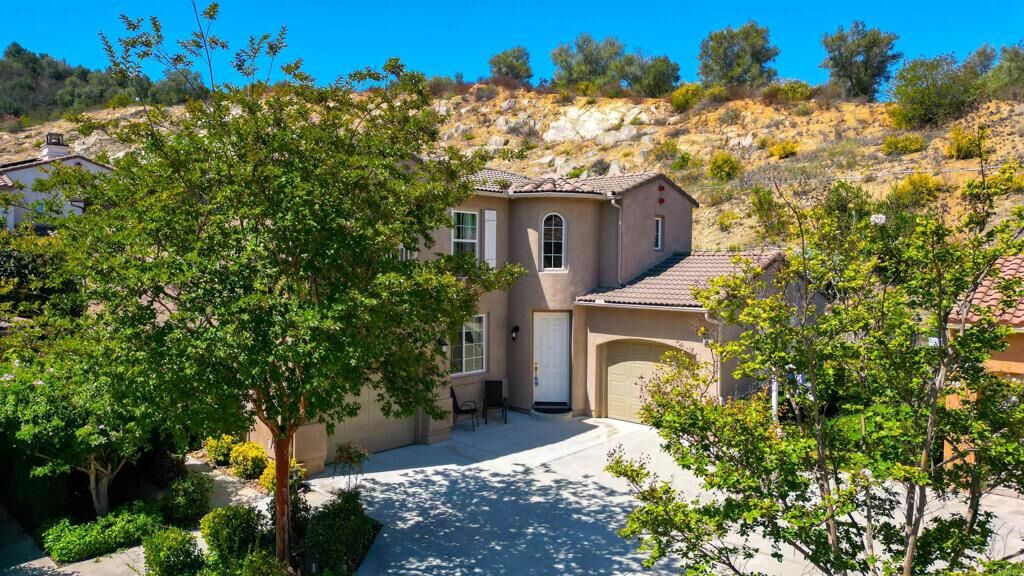 Property Photo: 307 Calle De Portola CA 92078