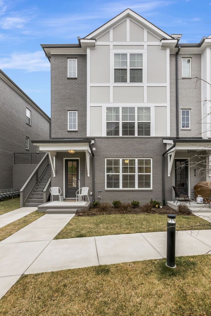 Property Photo:  7014 Westside Cir  TN 37205 