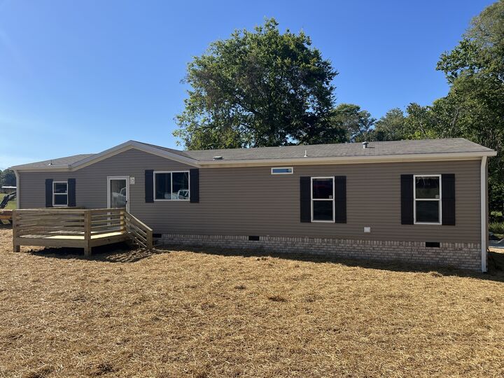Property Photo:  1683 Old Highway 52  TN 37083 