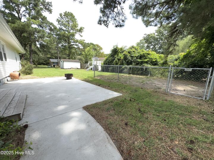 Property Photo: 2001 Savin Road NC 27909