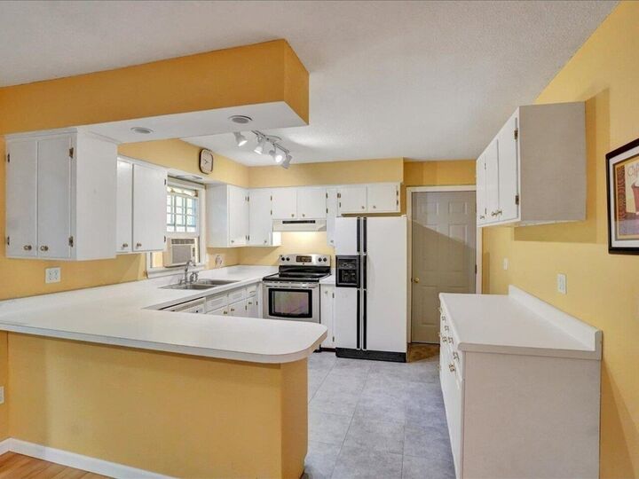Property Photo: 98 Logwood Street VT 05403
