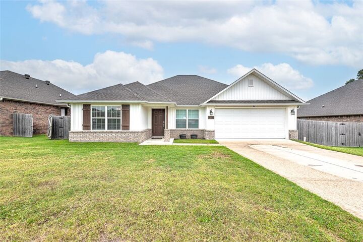 Property Photo: 812 Vista Street AR 72734