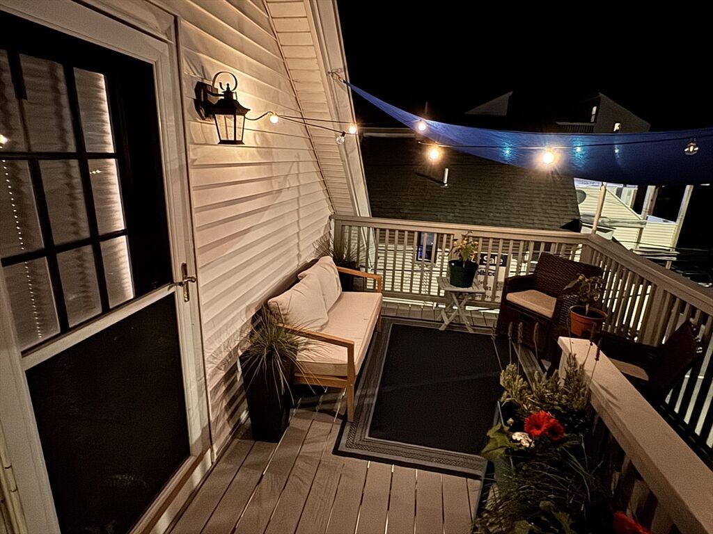 Property Photo:  169 Merrimac St 5  MA 01950 