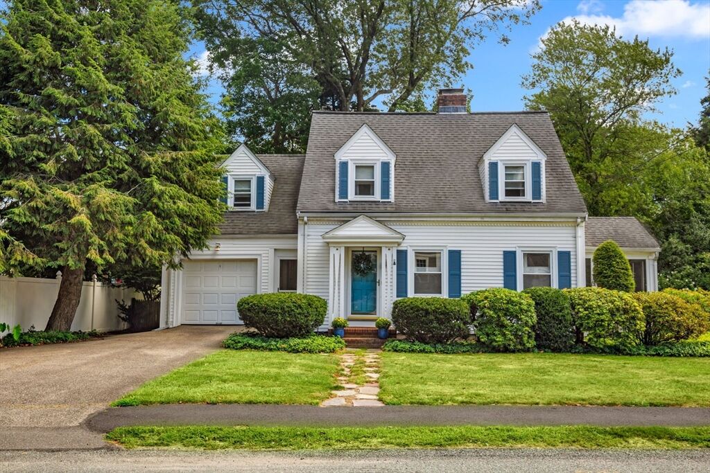 Property Photo:  27 Concord St  MA 02494 