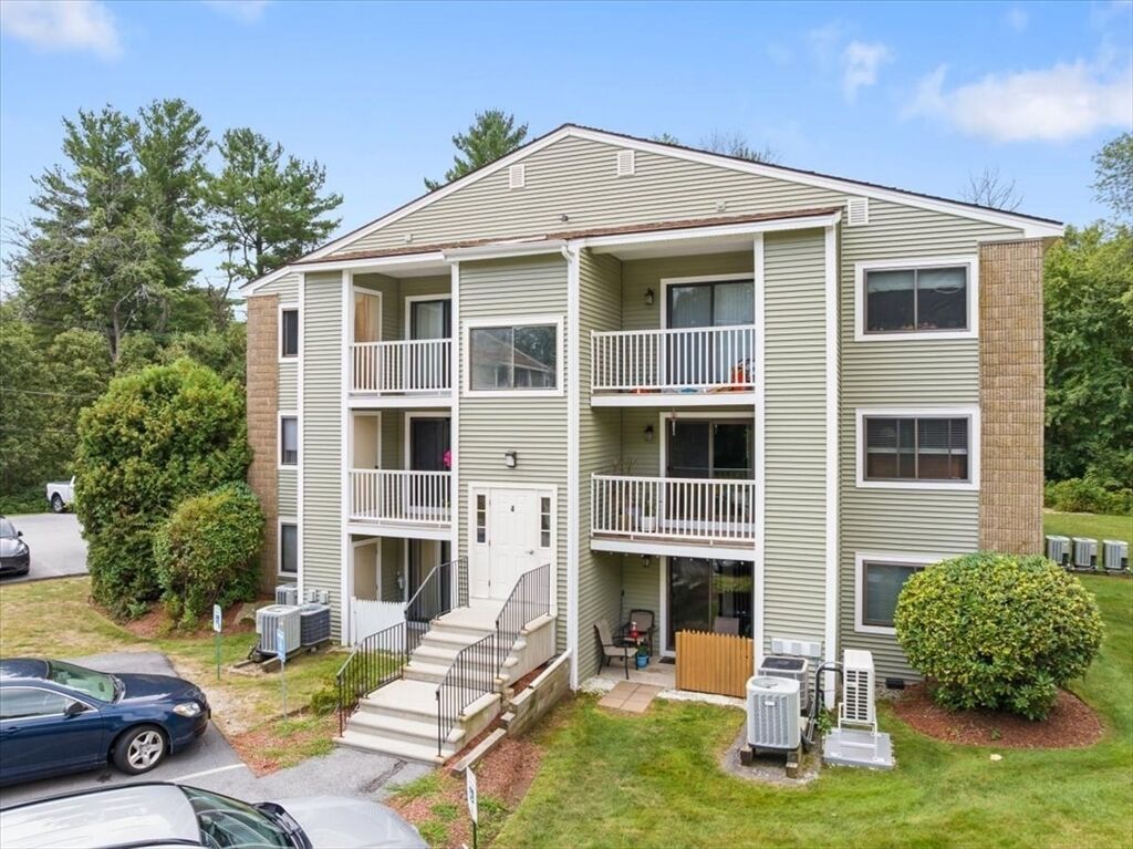 Property Photo:  4 Bridgeview Circle 29  MA 01879 