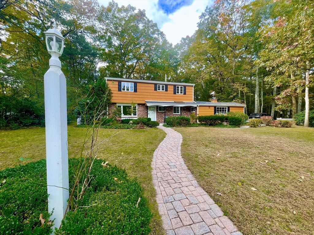Property Photo:  17 Brentwood Road  MA 01776 